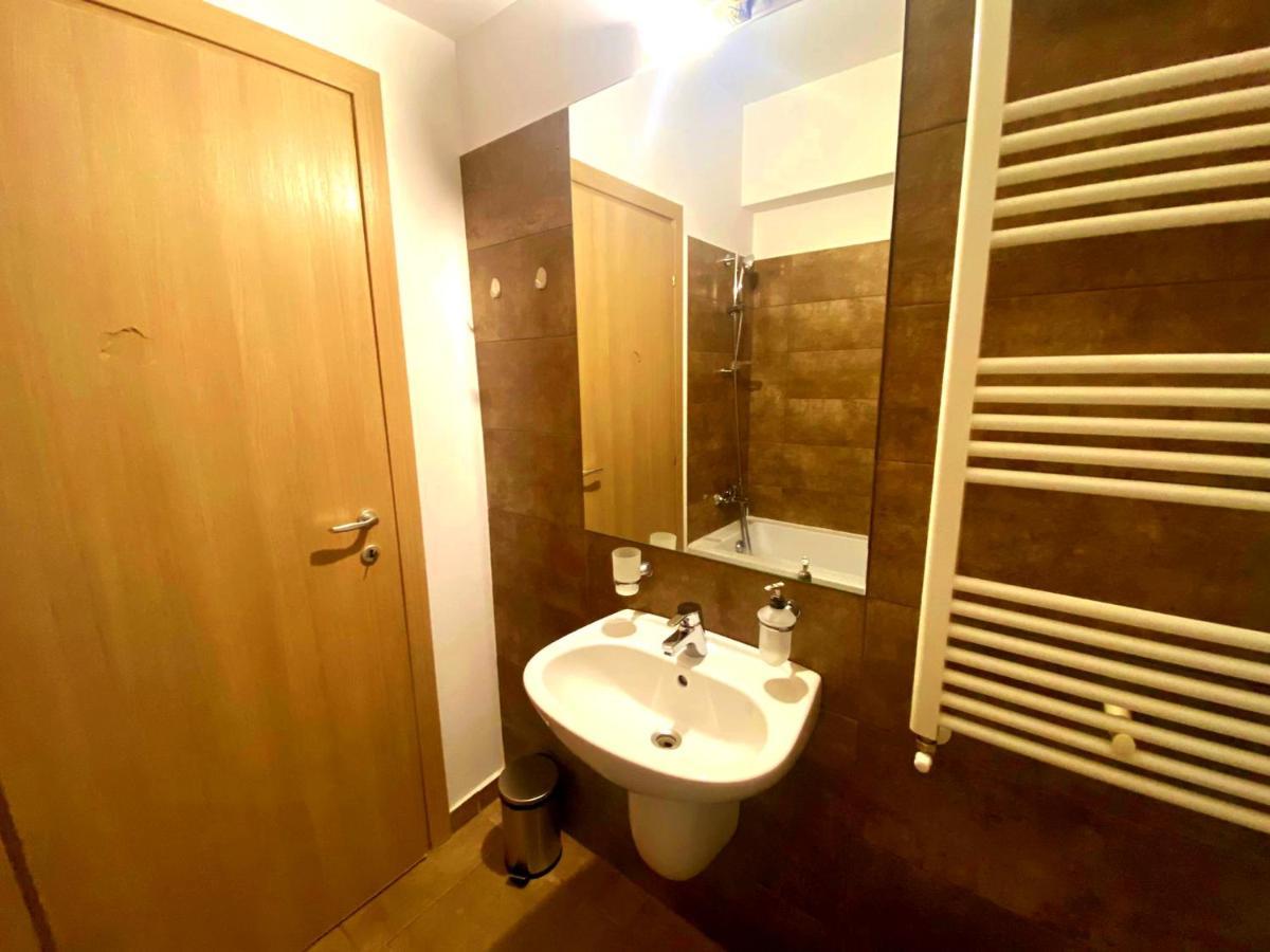 Bellagio - Cozy Apartment With Free Gym Bucarest Esterno foto